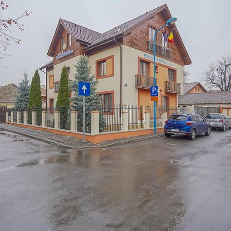 Pension Bavaria Brasov Exterior photo