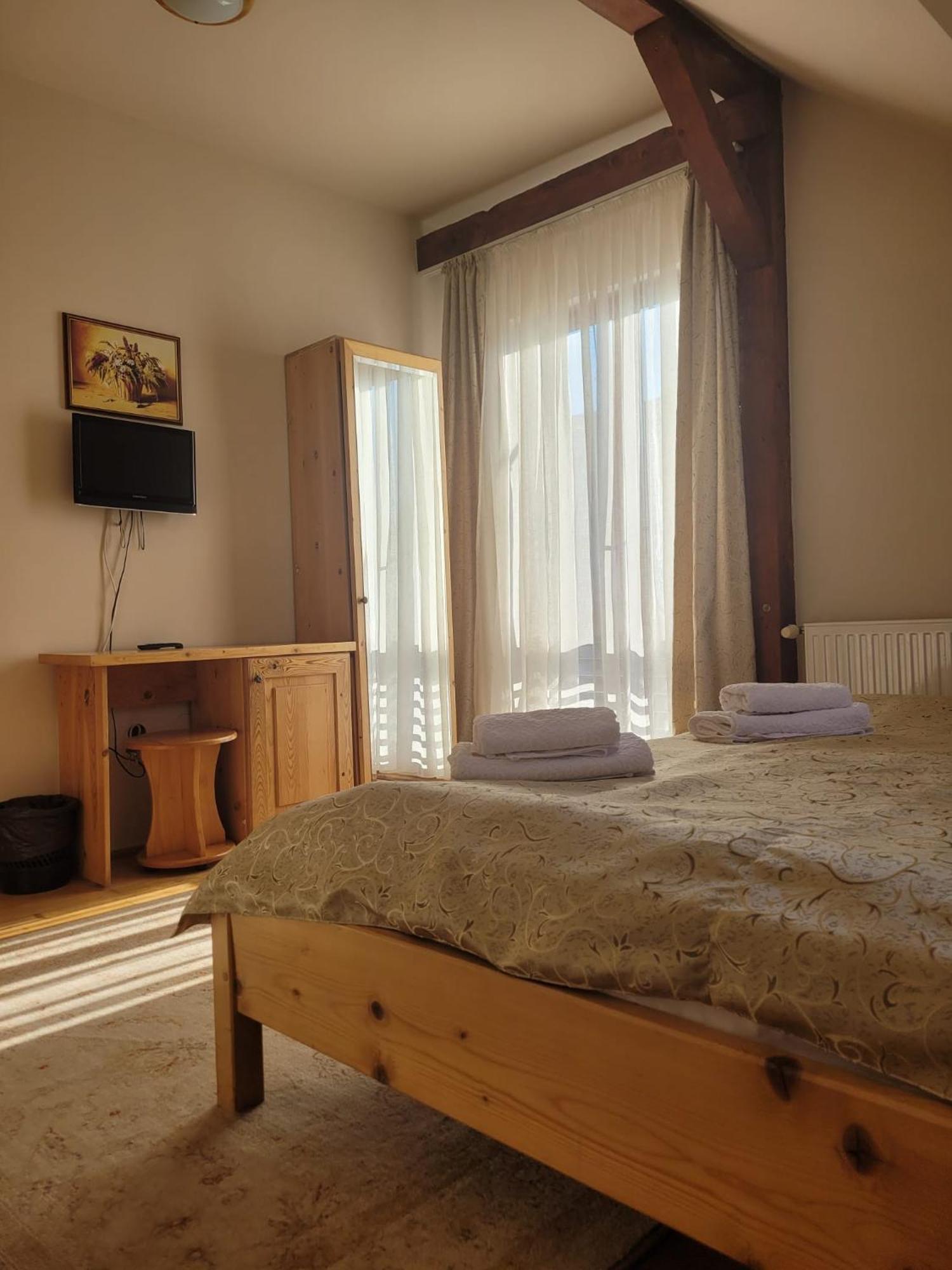 Pension Bavaria Brasov Exterior photo